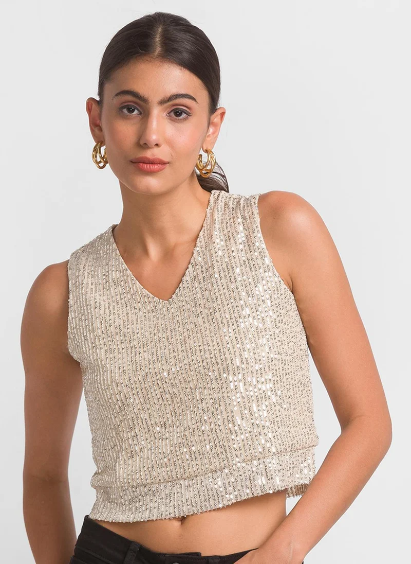 جلو باص Women Cream-Coloured Embellished V-Neck Sequinned Top